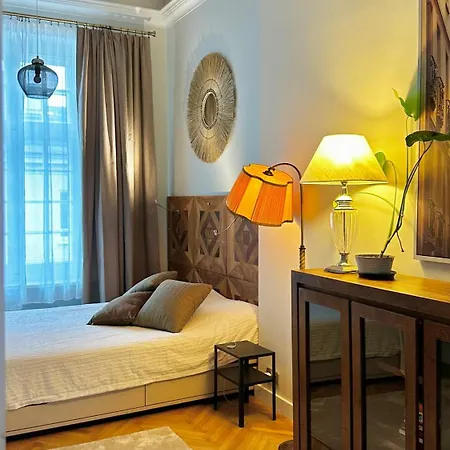 4m High In Heart Of Warsaw! * Warschau