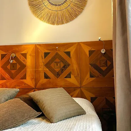 4m High In Heart Of Warsaw! * Warschau