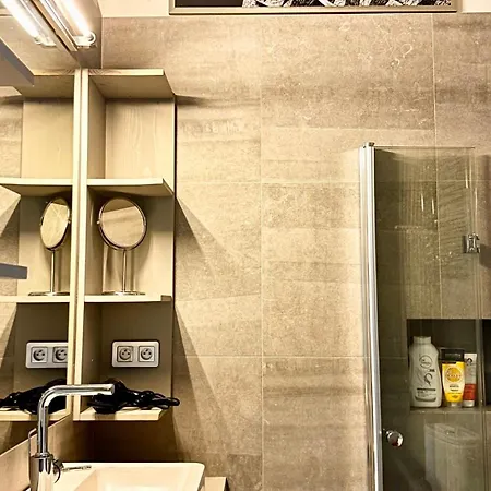 4m High In Heart Of Warsaw! Warszawa