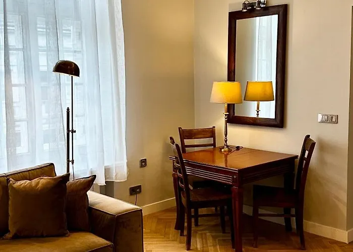 4m High In Heart Of Warsaw! * Warsaw